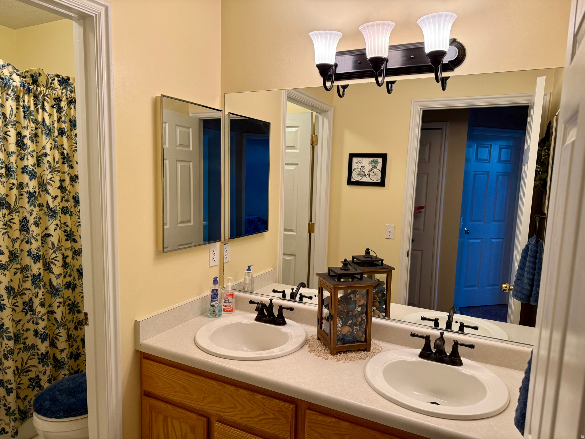 RIVERTON VILLAGE - Residential