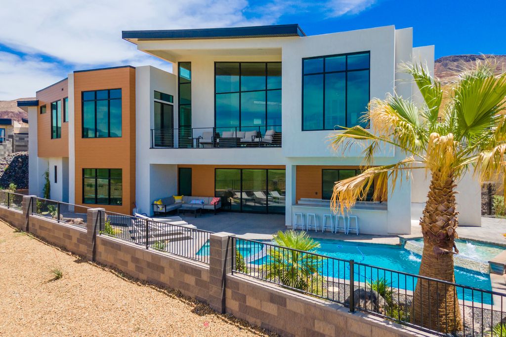 Photo of 3606 S CYPRESS RD, Hurricane, UT 84737 (MLS # 2142477)