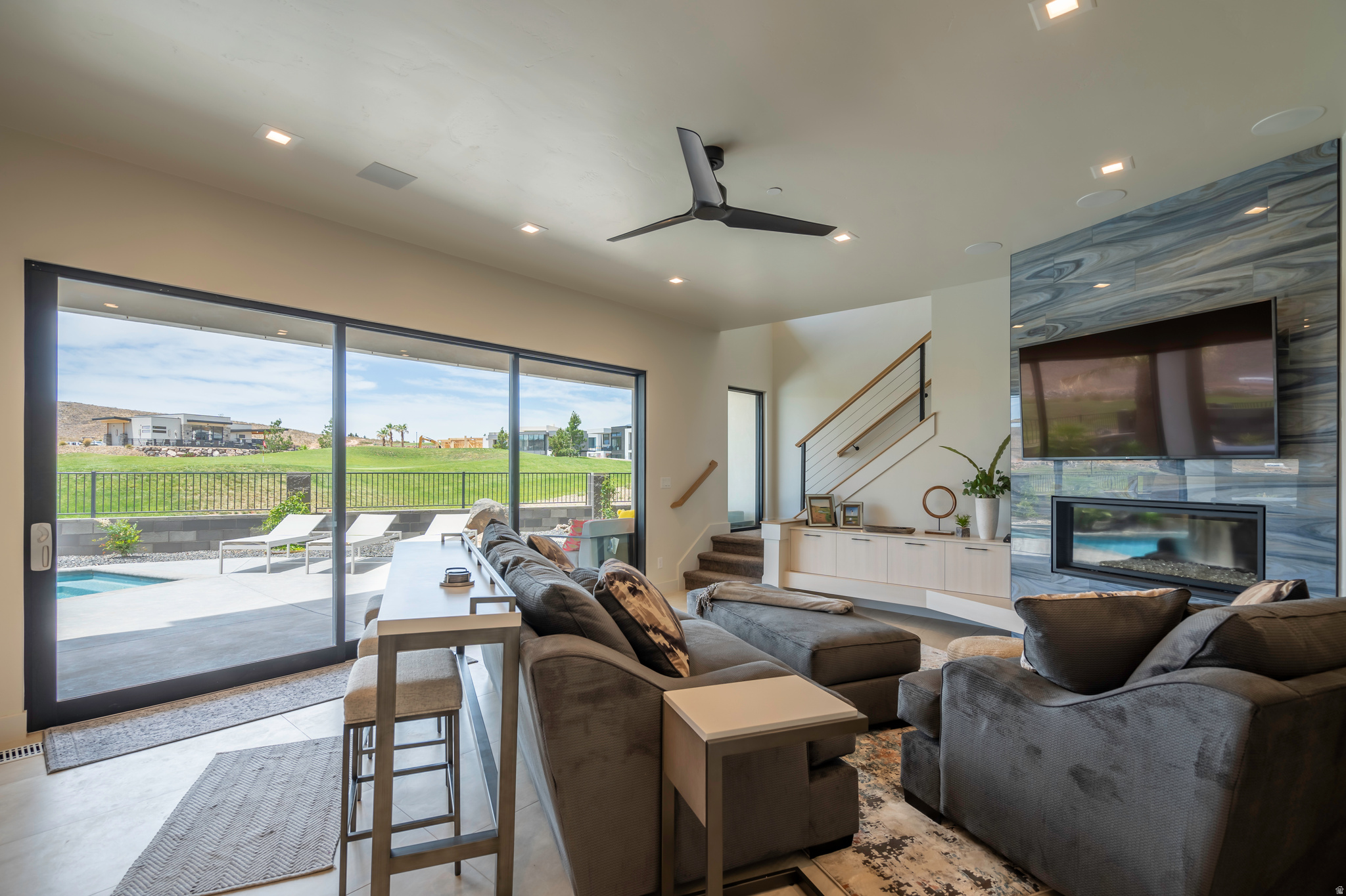 CLIFF VIEW ESTATES PH 1 AT COPPER ROCK - Residential