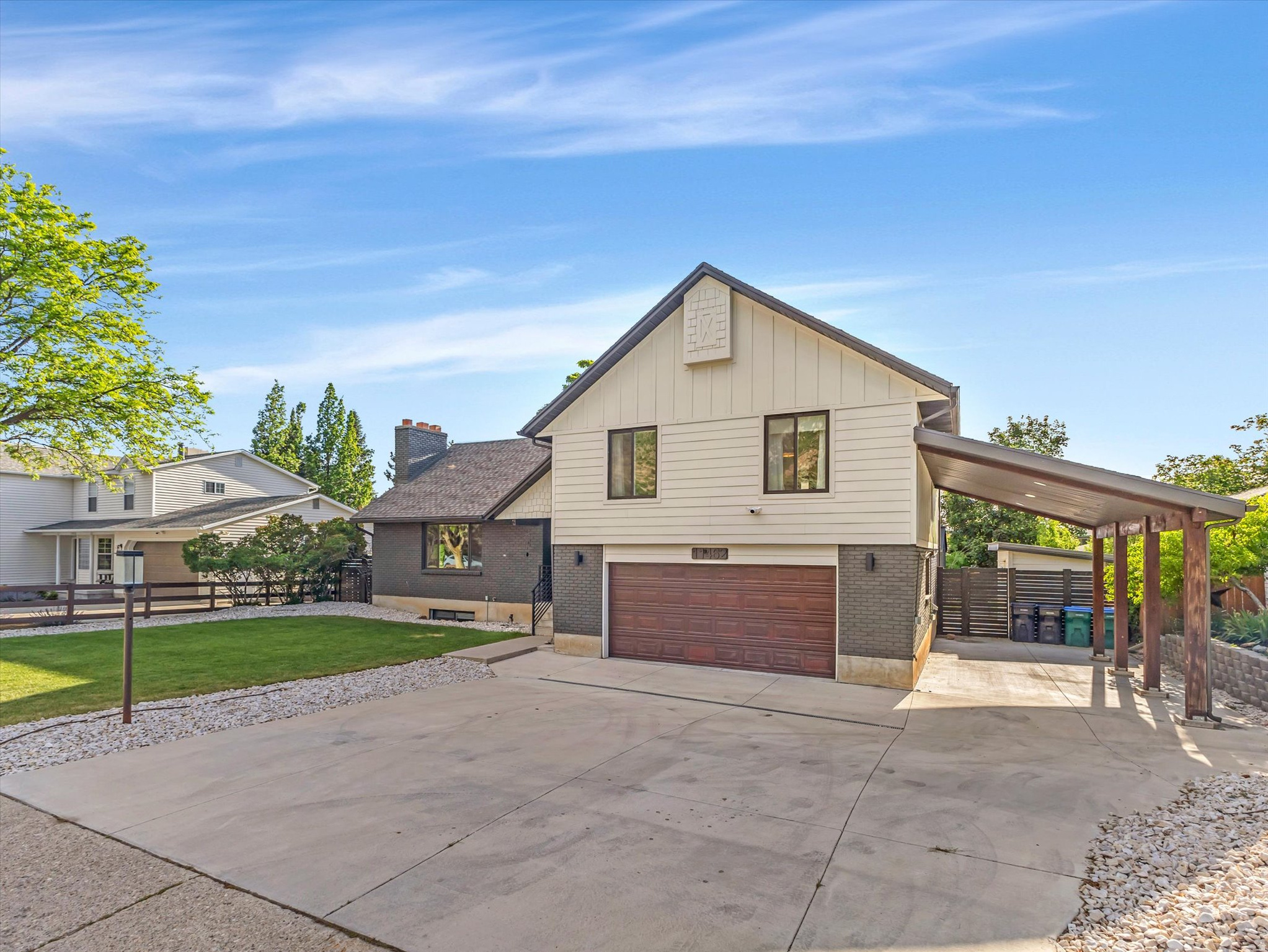 VILLAGE - Residential
