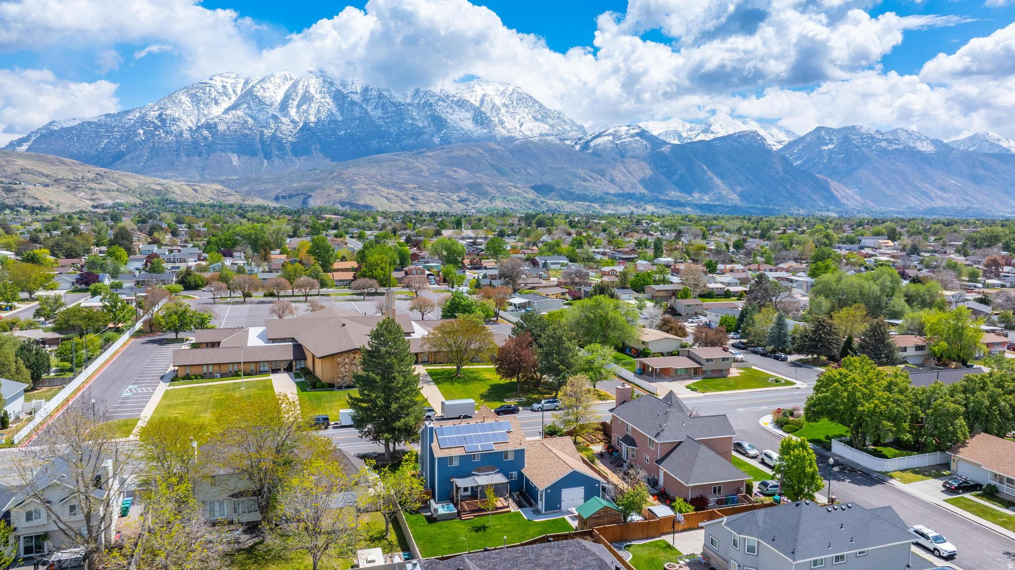 APPLE ESTATES - Residential