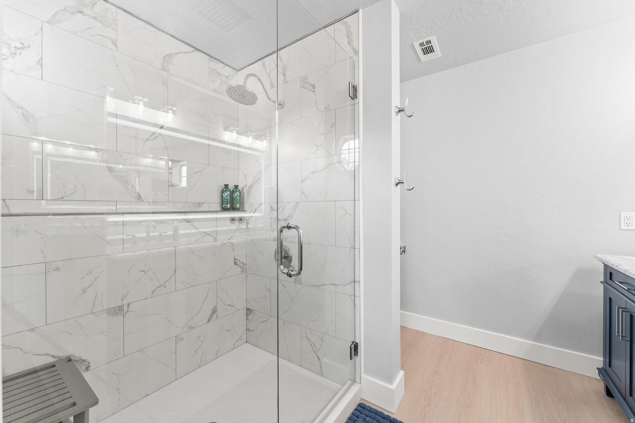 APPLE ESTATES - Residential