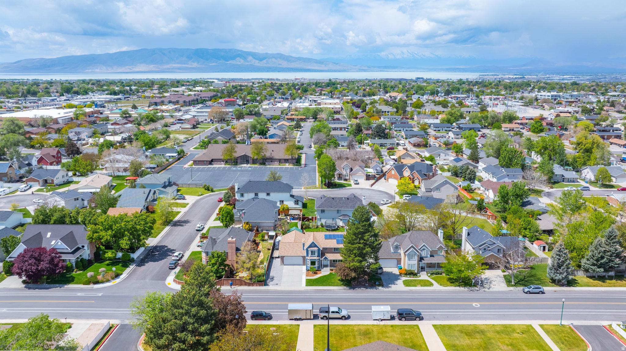 APPLE ESTATES - Residential