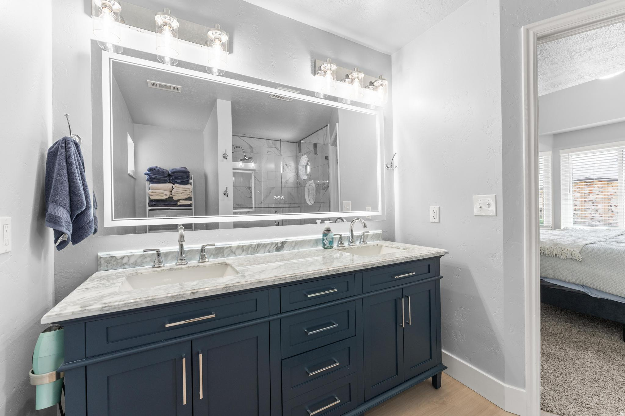 APPLE ESTATES - Residential