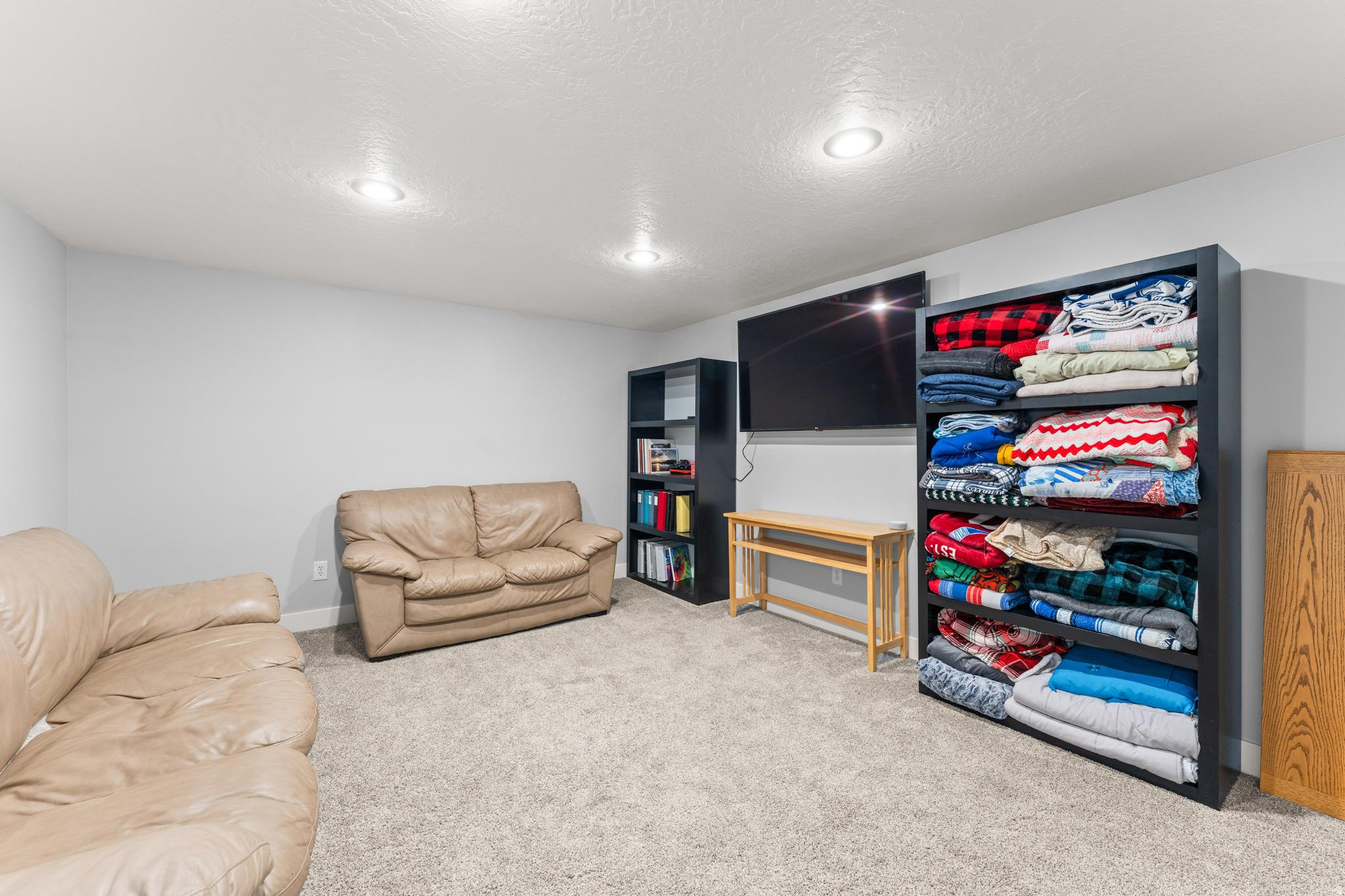 APPLE ESTATES - Residential