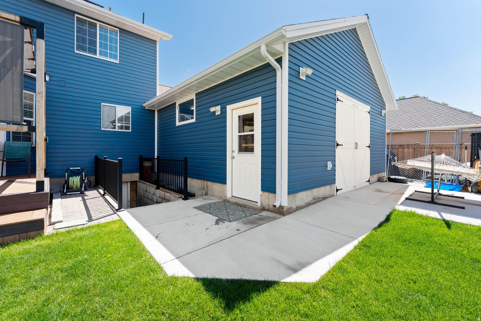 APPLE ESTATES - Residential