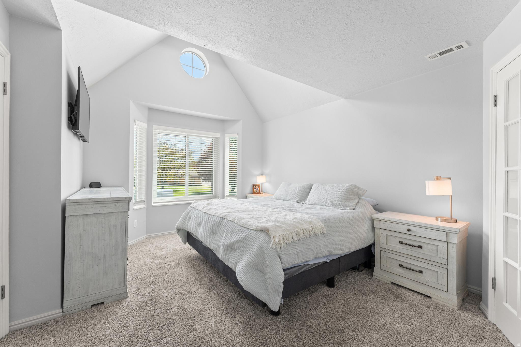 APPLE ESTATES - Residential