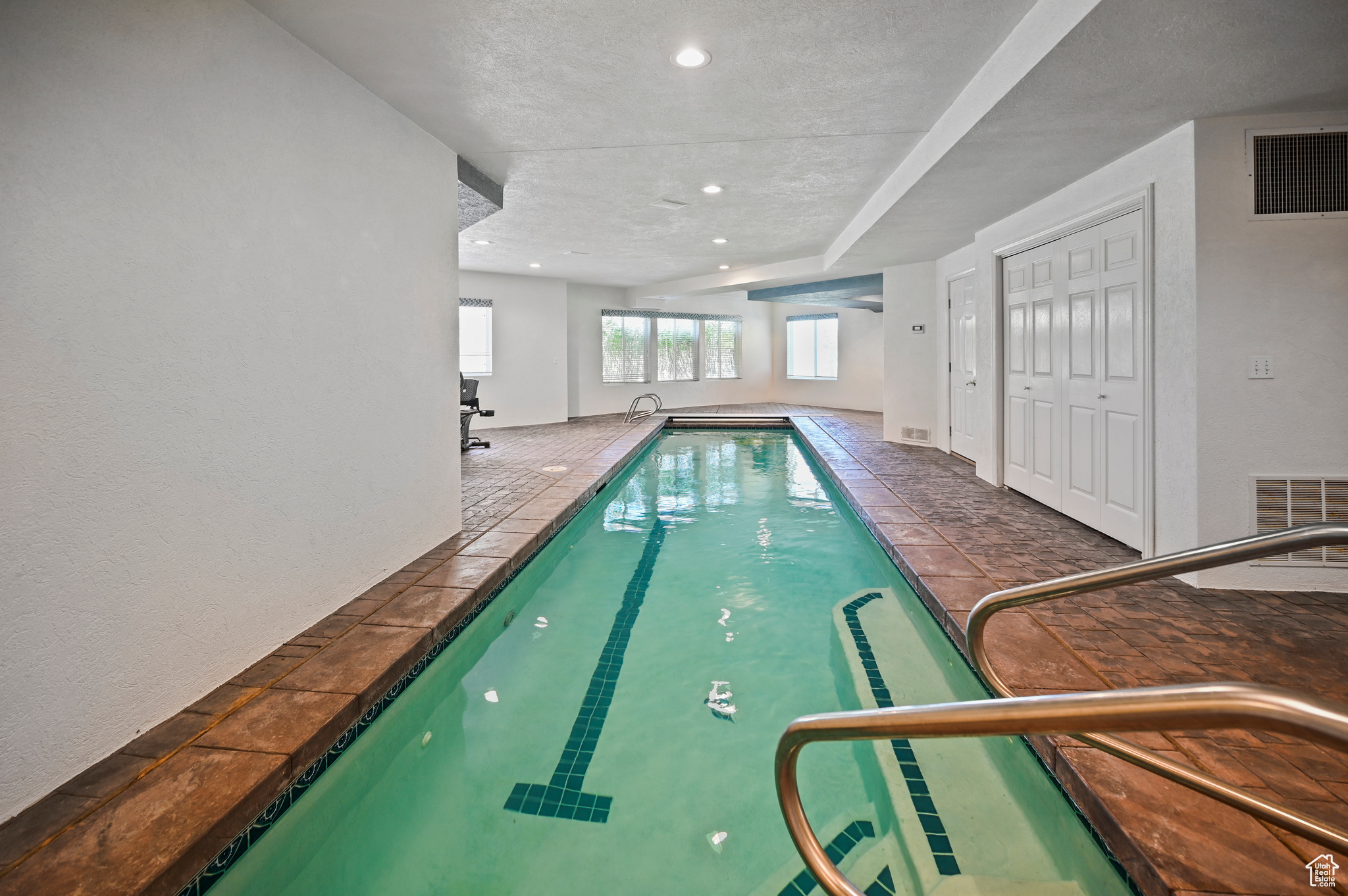 90 S Sherwood Dr, Providence, Utah image 35