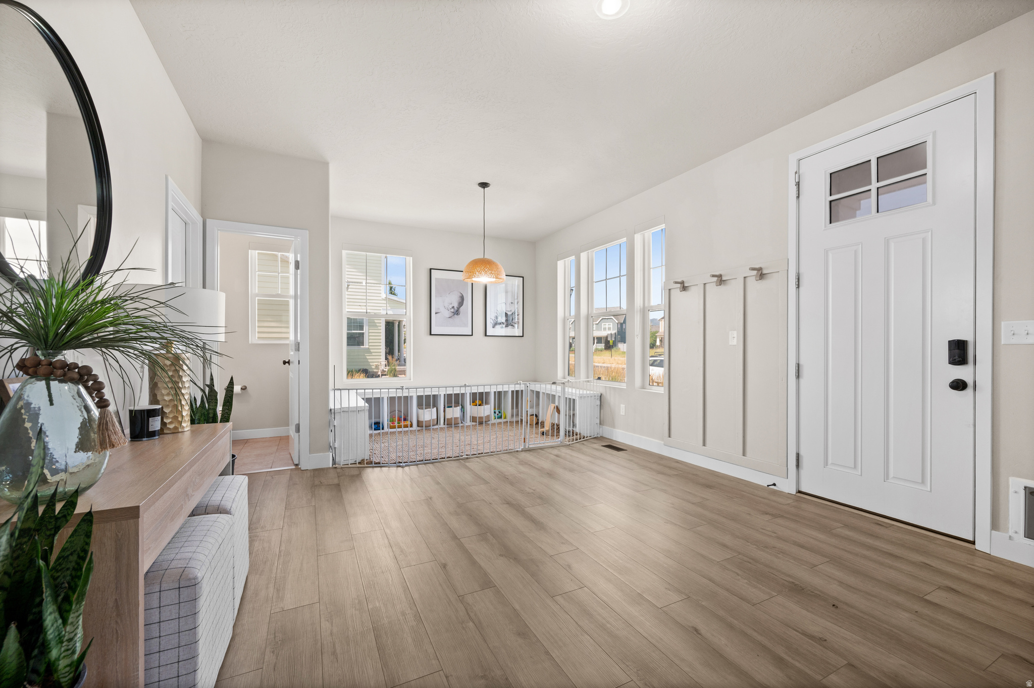 DAYBREAK - Residential