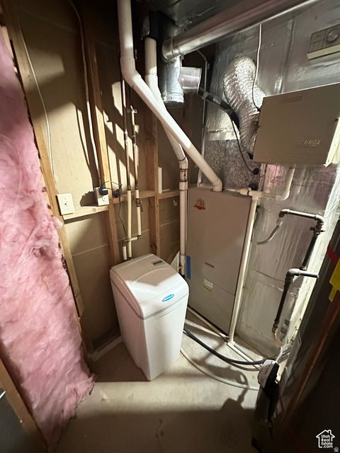 Tiny photo for 5488 S 250 E, Washington Terrace, UT 84405 (MLS # 2141464)