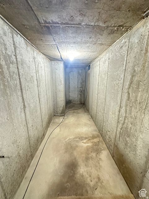 Tiny photo for 5488 S 250 E, Washington Terrace, UT 84405 (MLS # 2141464)