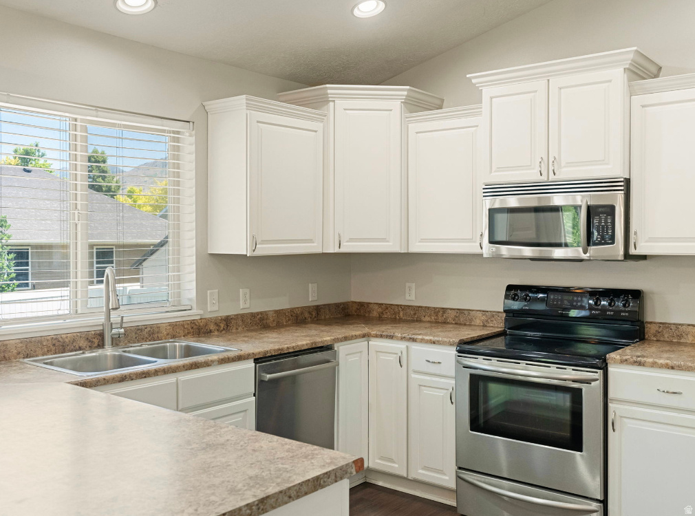 BROOKSIDE VILLAGE PH - Residential