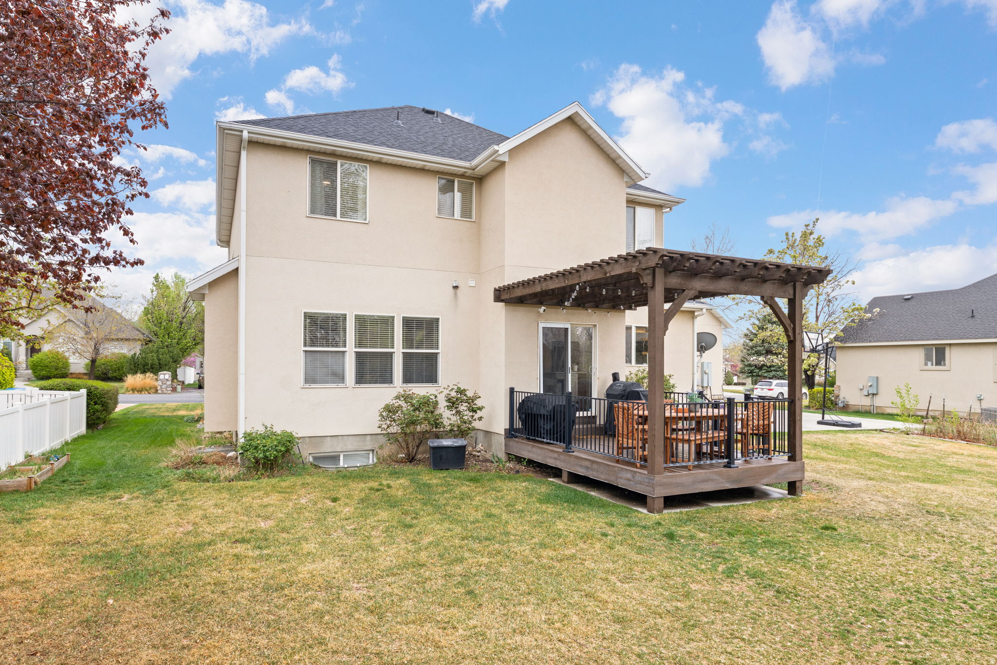 WINDSOR MEADOWS - Residential