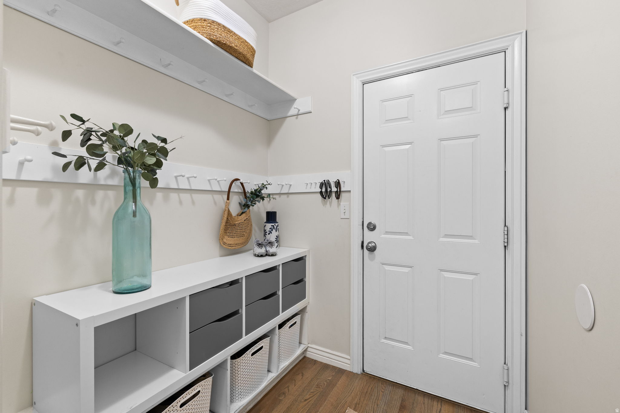 WINDSOR MEADOWS - Residential