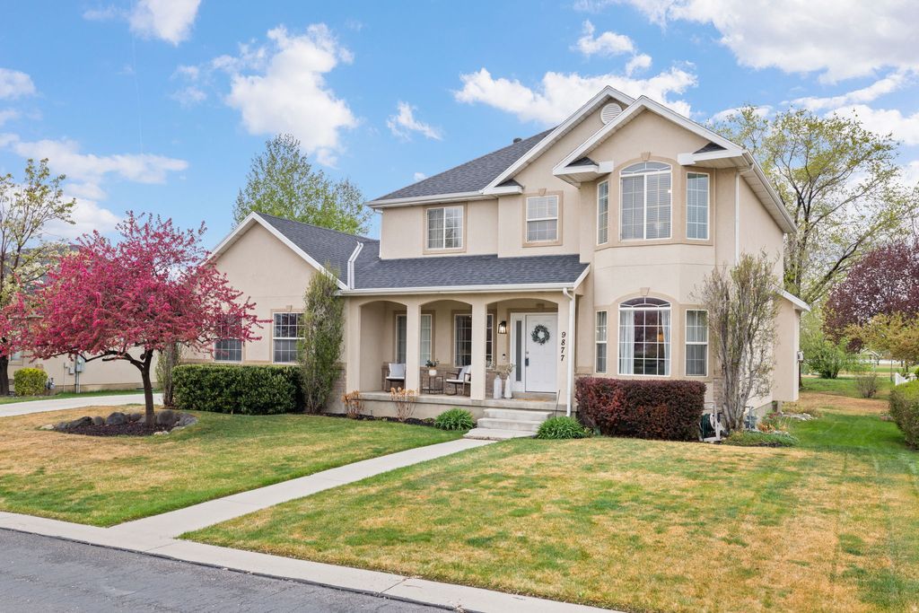 Photo of 9877 N OXFORD CT, Highland, UT 84003 (MLS # 2147628)