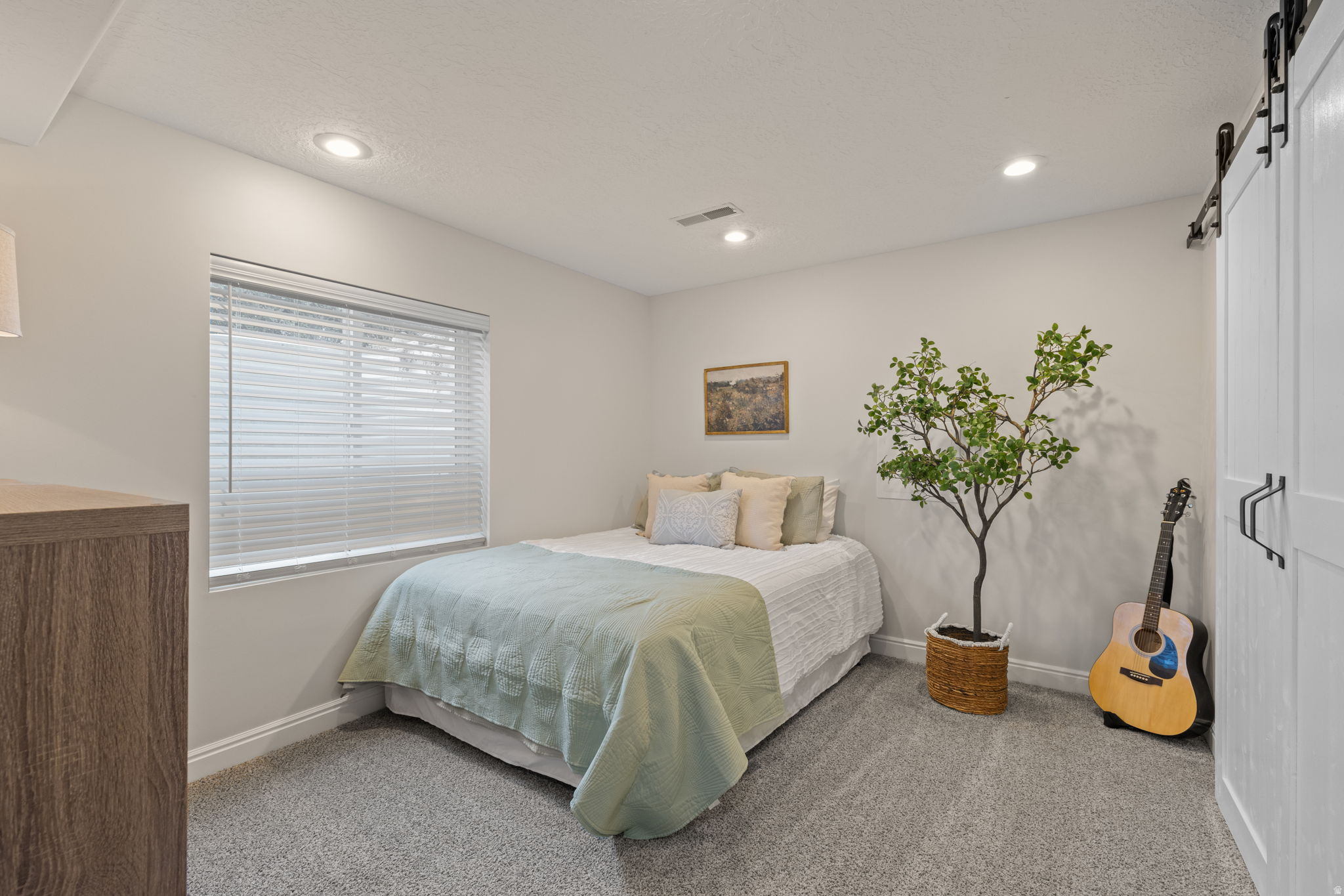 WINDSOR MEADOWS - Residential