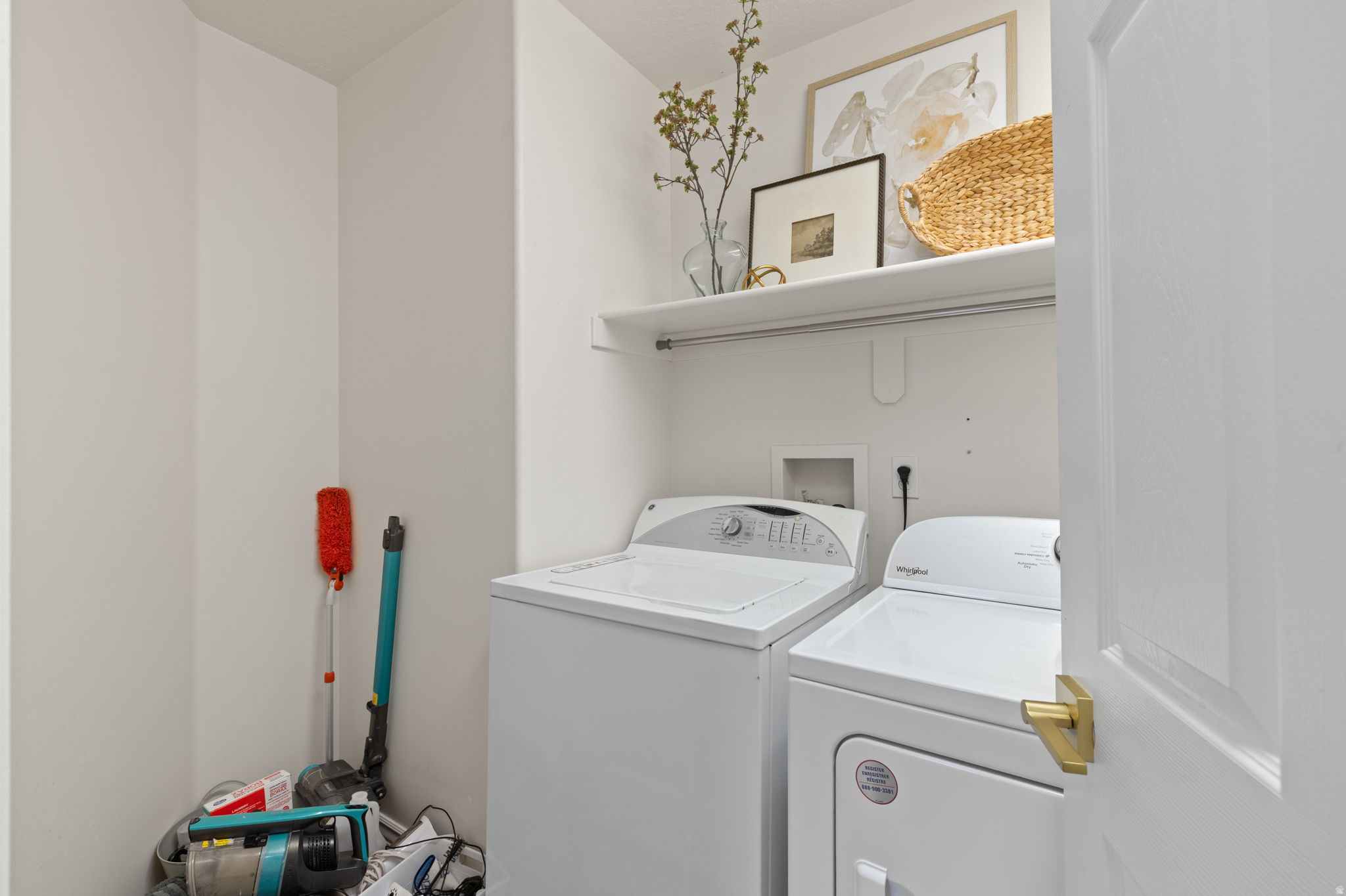 WINDSOR MEADOWS - Residential