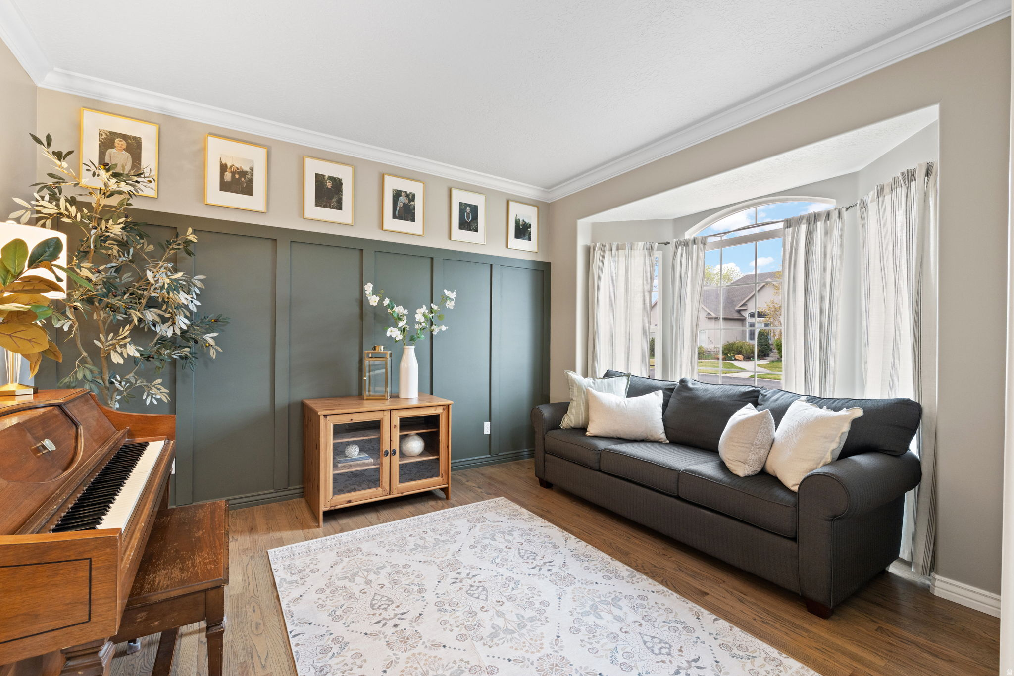 WINDSOR MEADOWS - Residential