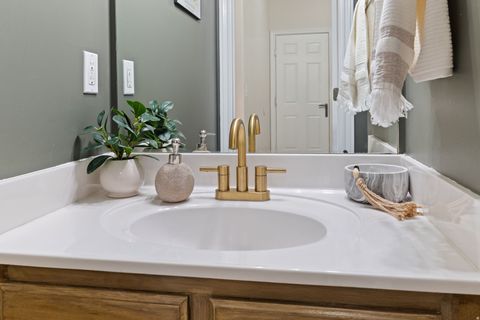 Tiny photo for 9877 N OXFORD CT, Highland, UT 84003 (MLS # 2147628)