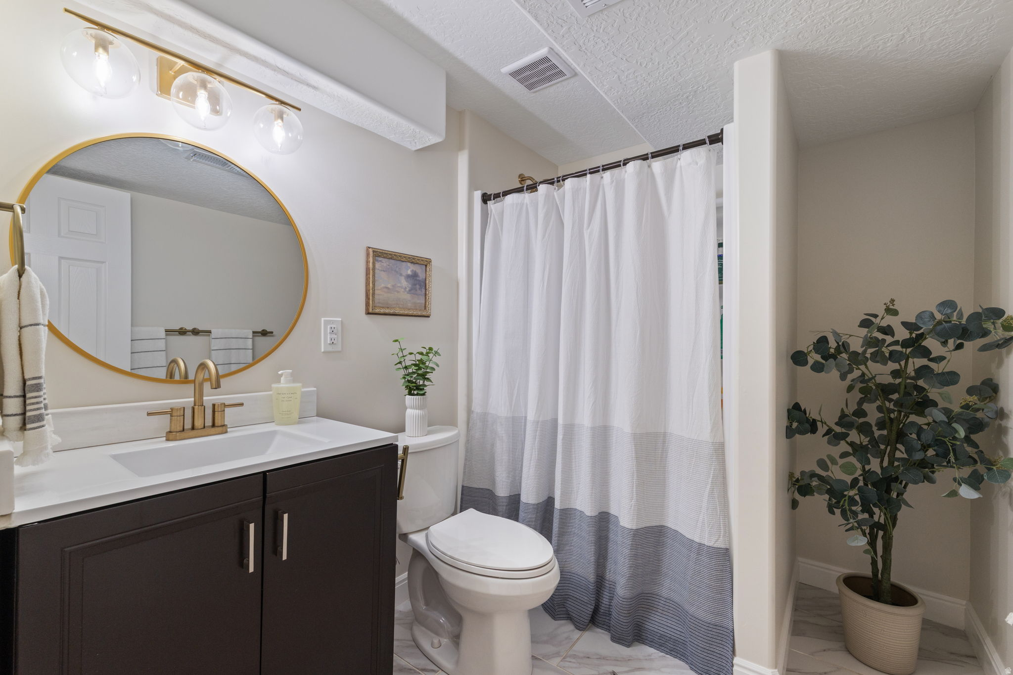 WINDSOR MEADOWS - Residential