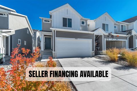 Photo of 1918 N PATCHWORK AVE, Tooele, UT 84074 (MLS # 2119761)