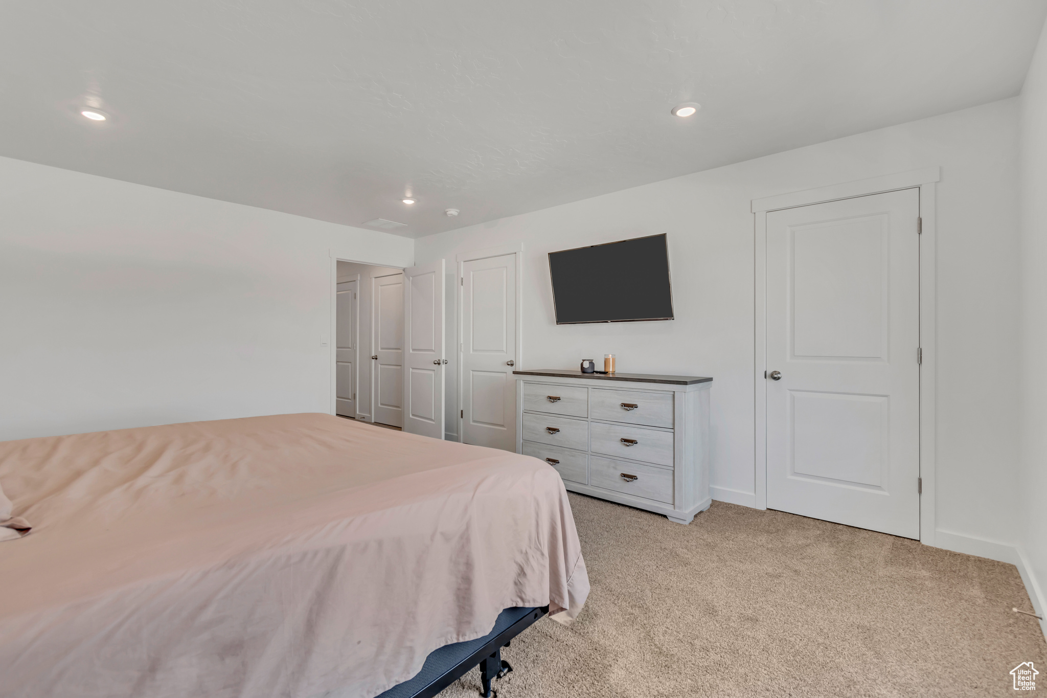 WESTERN ACRES - Residential