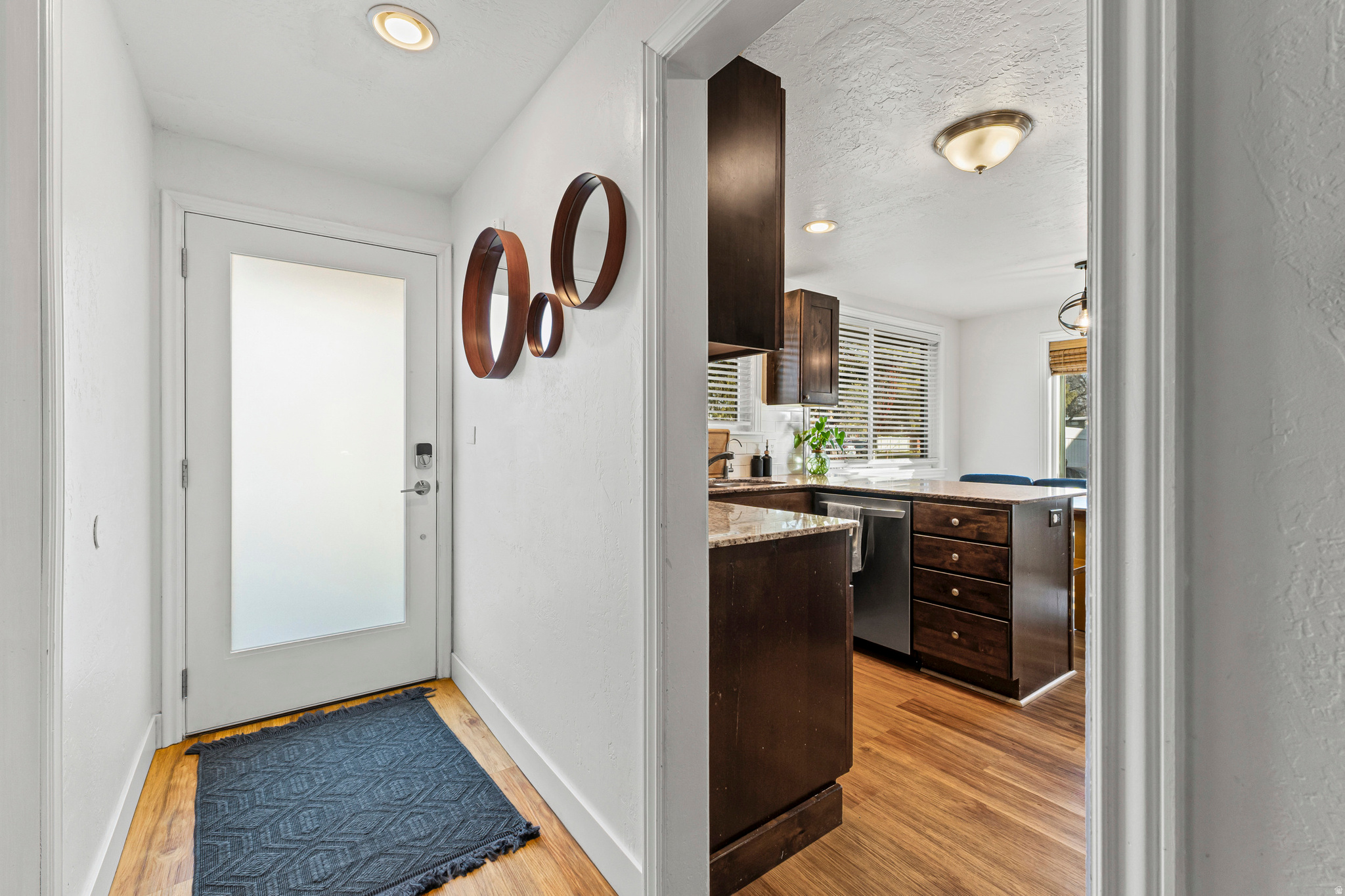 CRESTWOOD - Residential