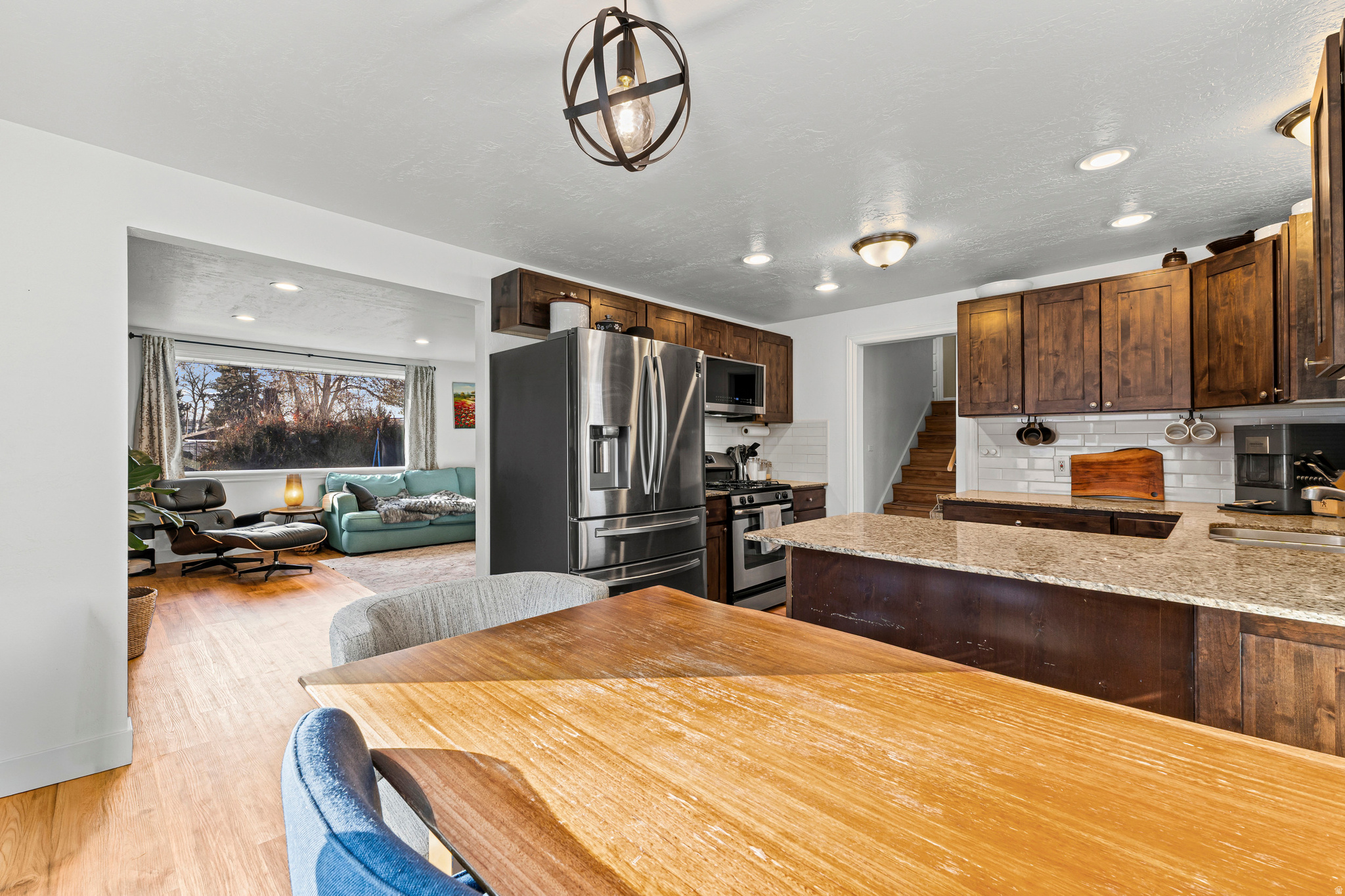 CRESTWOOD - Residential