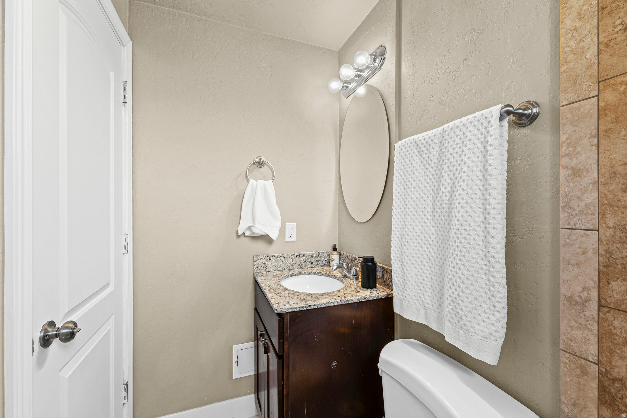 CRESTWOOD - Residential