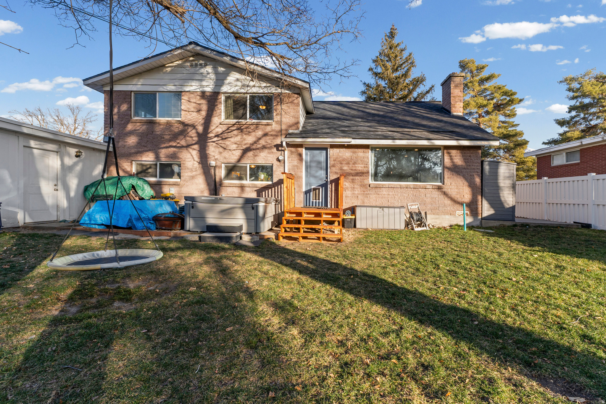 CRESTWOOD - Residential