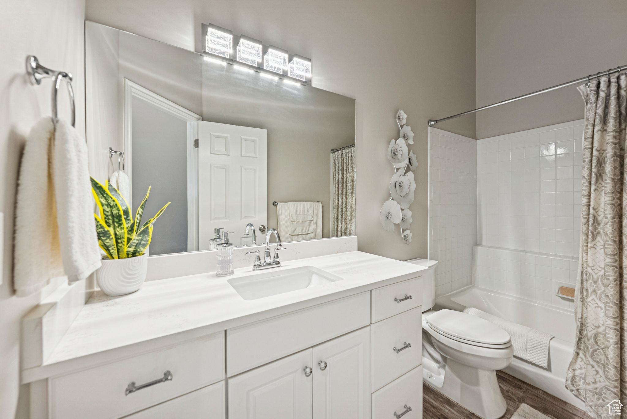 COTTONWOOD - Residential