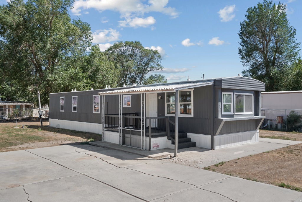Photo of 135 S WILLOW ST E, Grantsville, UT 84029 (MLS # 2184268)