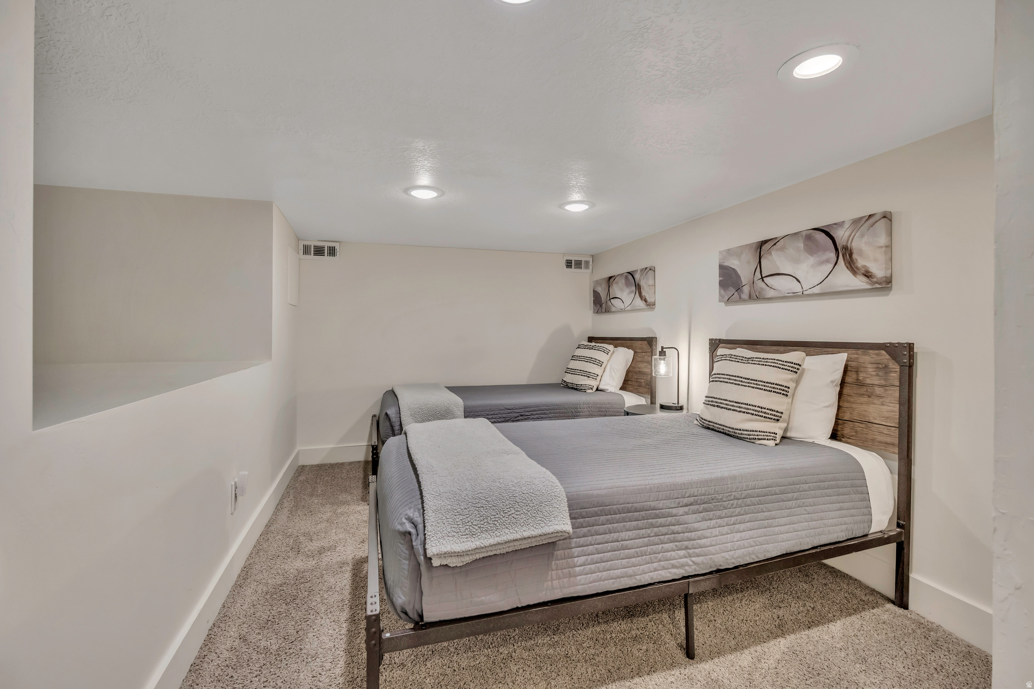 HAWTHORNE SUB - Residential