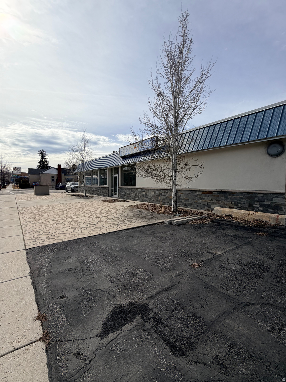 COALVILLE TOWN - Commercial Sale