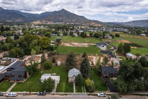 Tiny photo for 75 E 100 N, Midway, UT 84049 (MLS # 2182763)