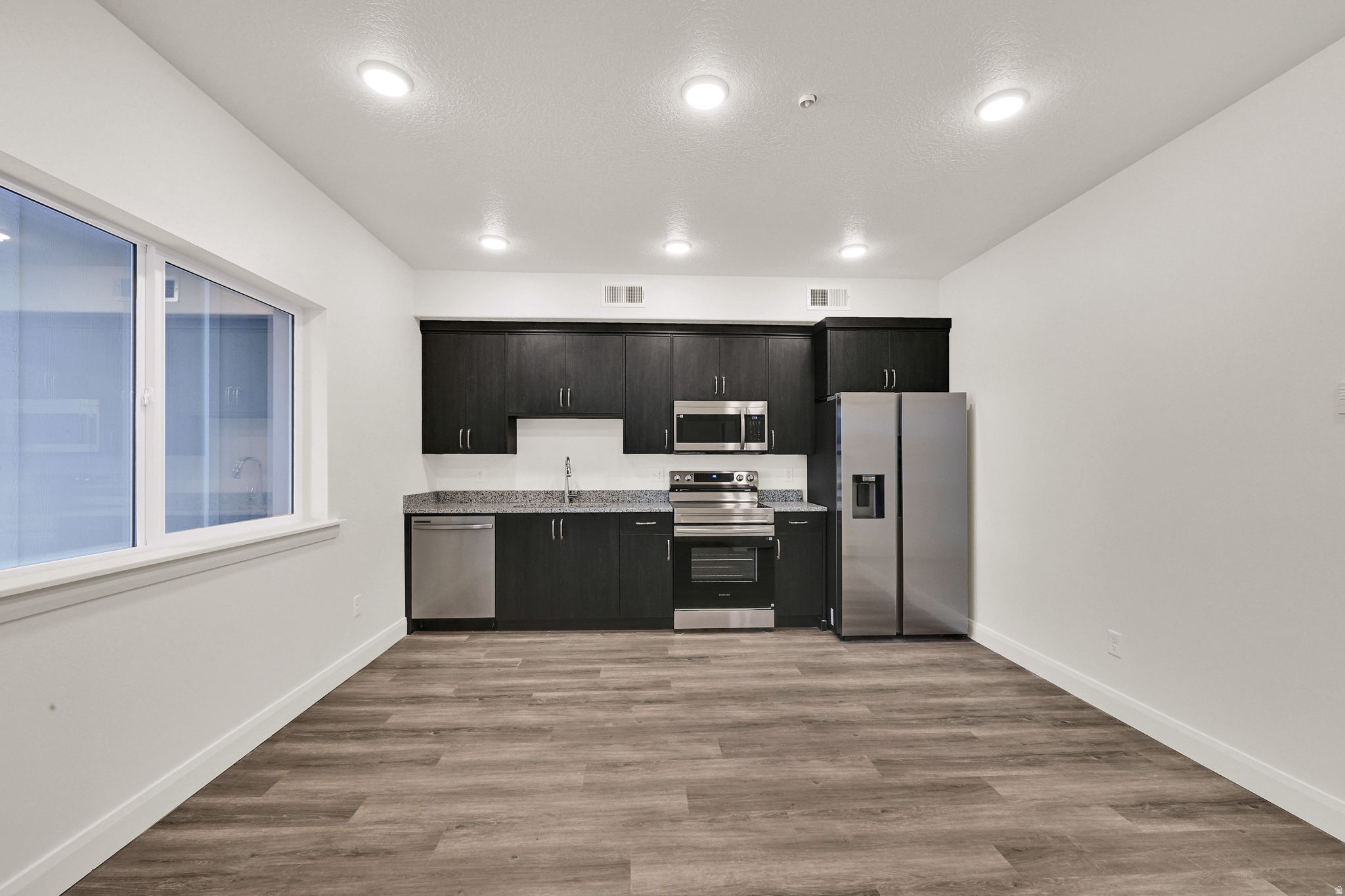 ASPEN APTS - Residential Income