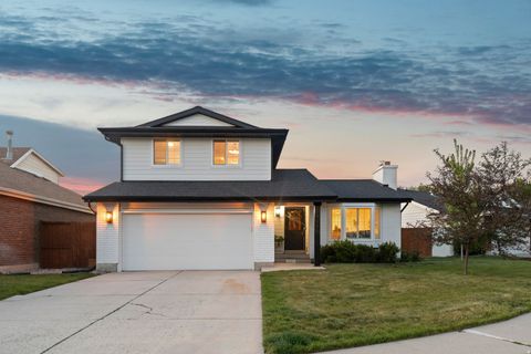 Tiny photo for 1405 E VINTRY LN S, Murray, UT 84121 (MLS # 2156367)