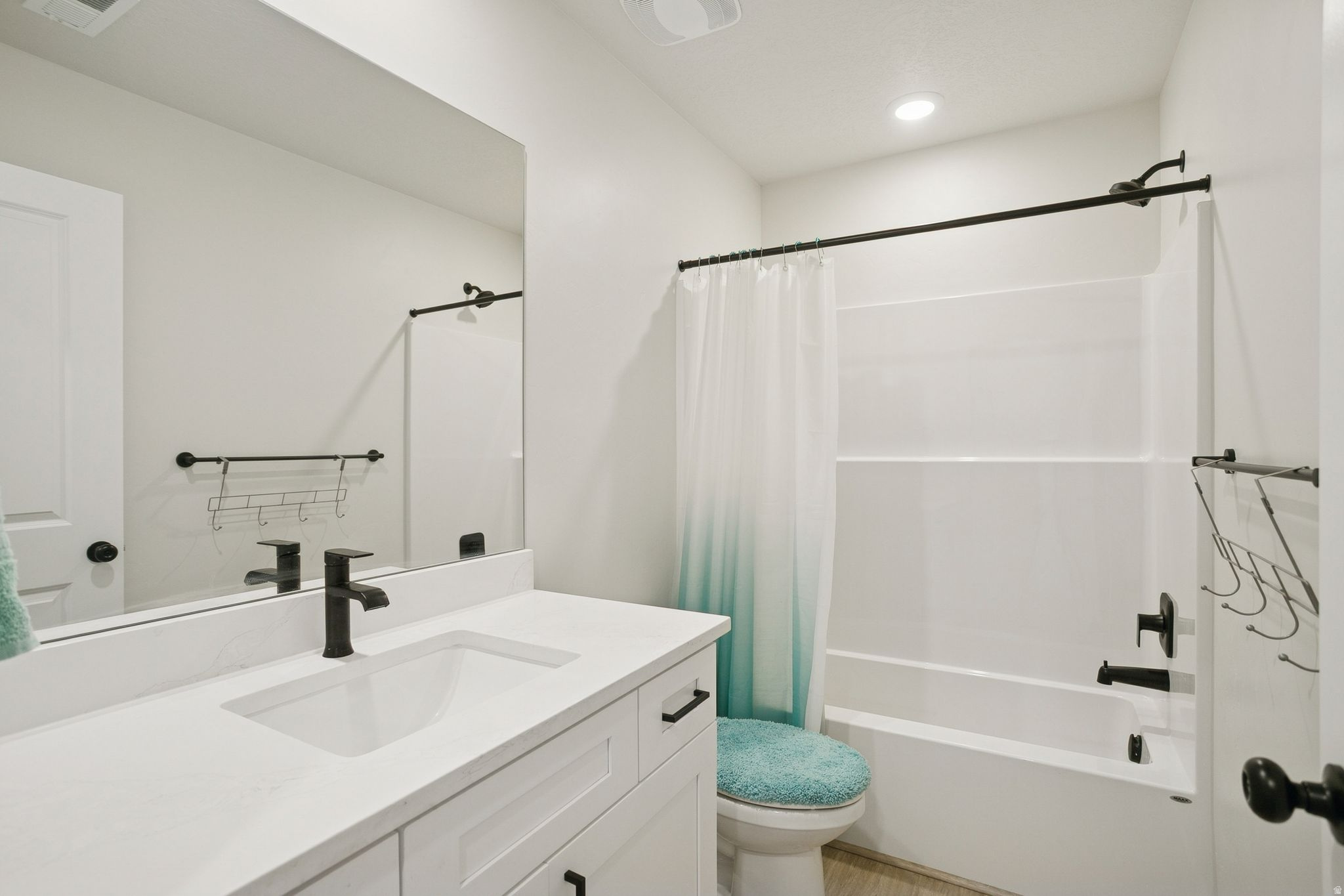 LEXINGTON TOWN HOMES - Residential