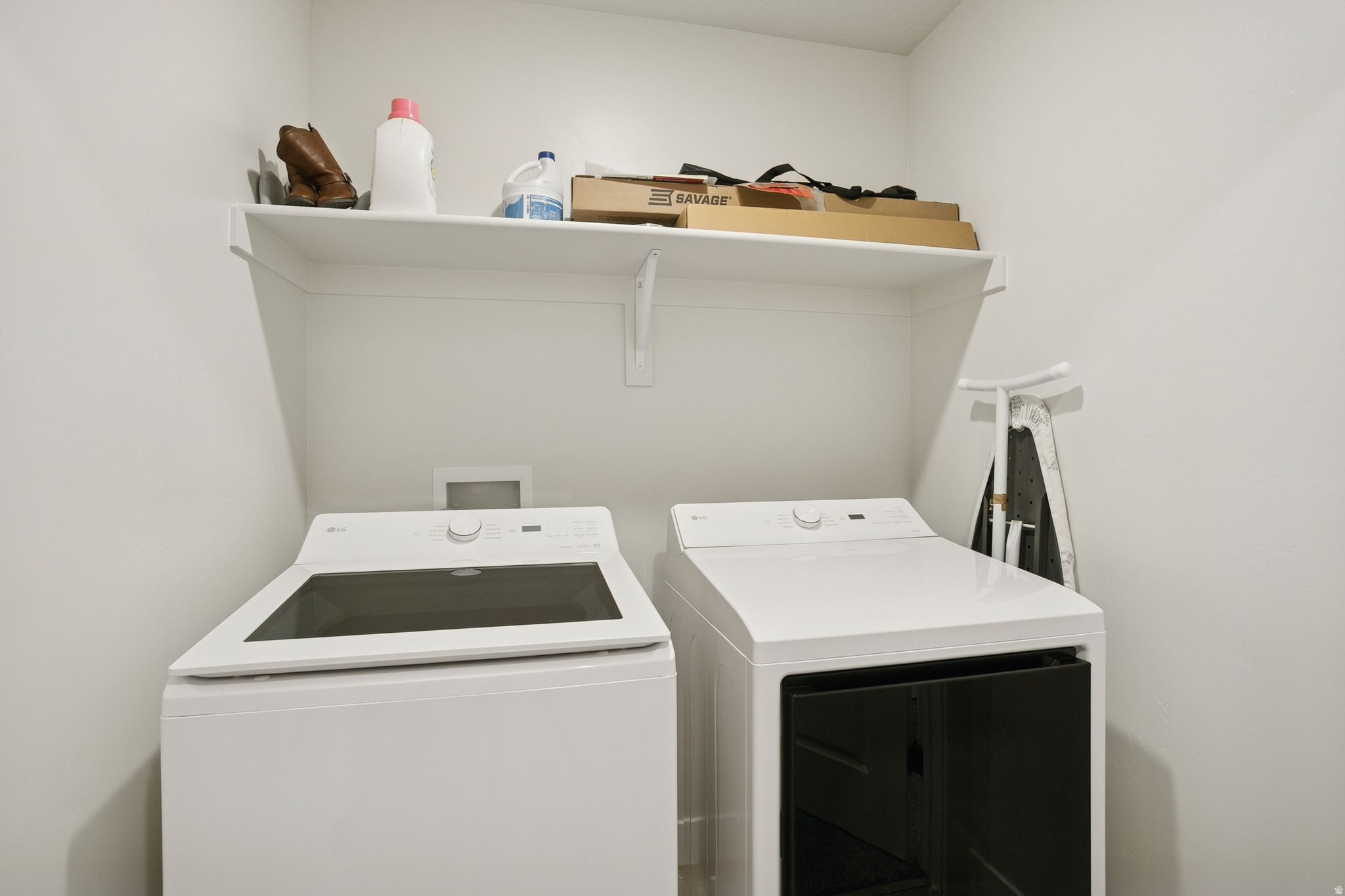 LEXINGTON TOWN HOMES - Residential