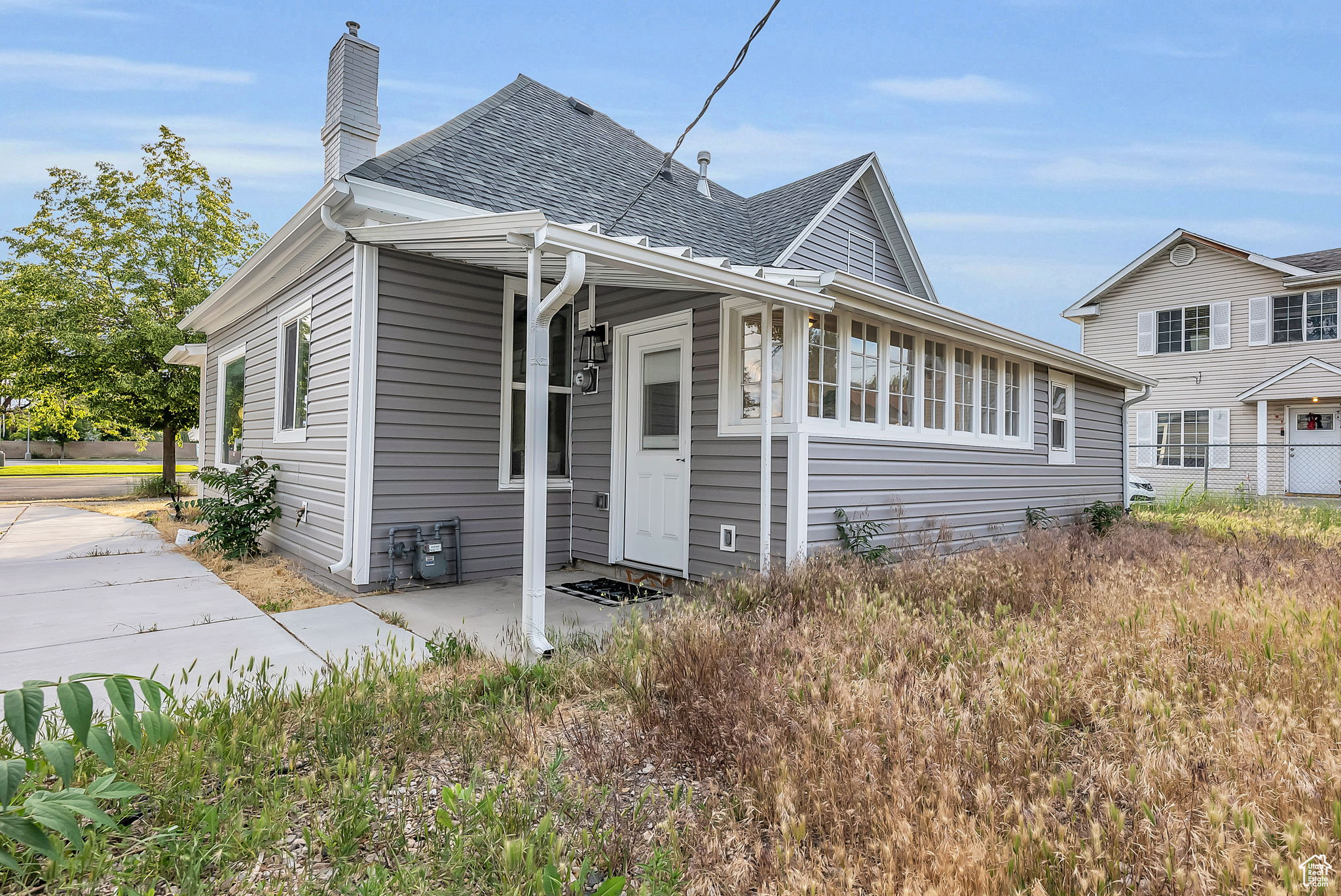 COM. 164.5 FT E & 8 RDS S OF NW COR OF BLK 80 - Residential