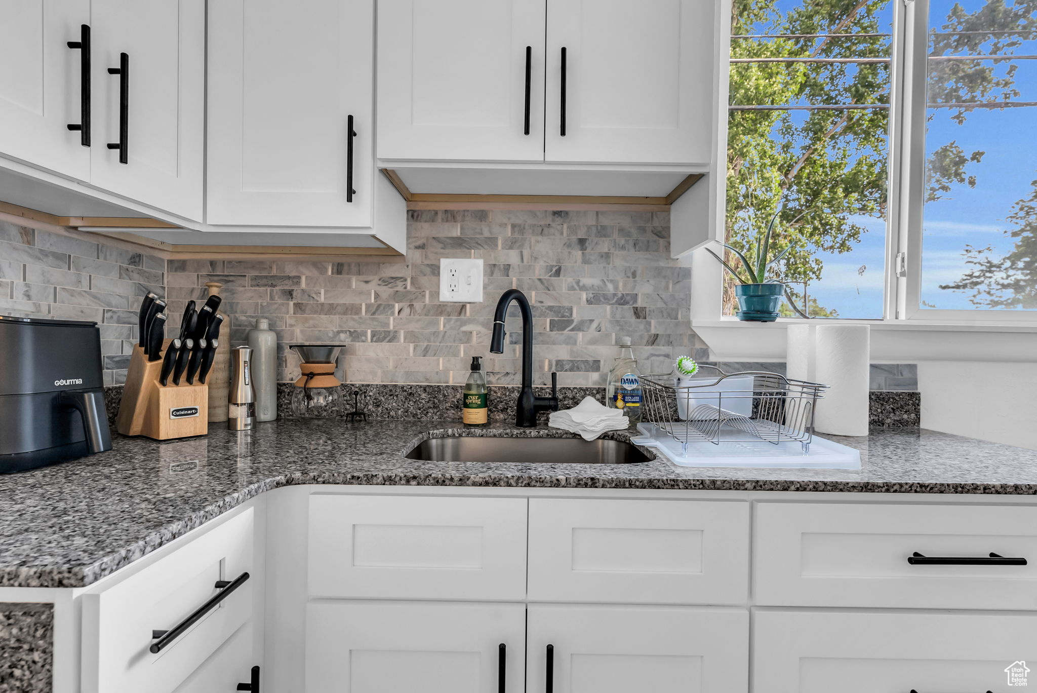 COM. 164.5 FT E & 8 RDS S OF NW COR OF BLK 80 - Residential