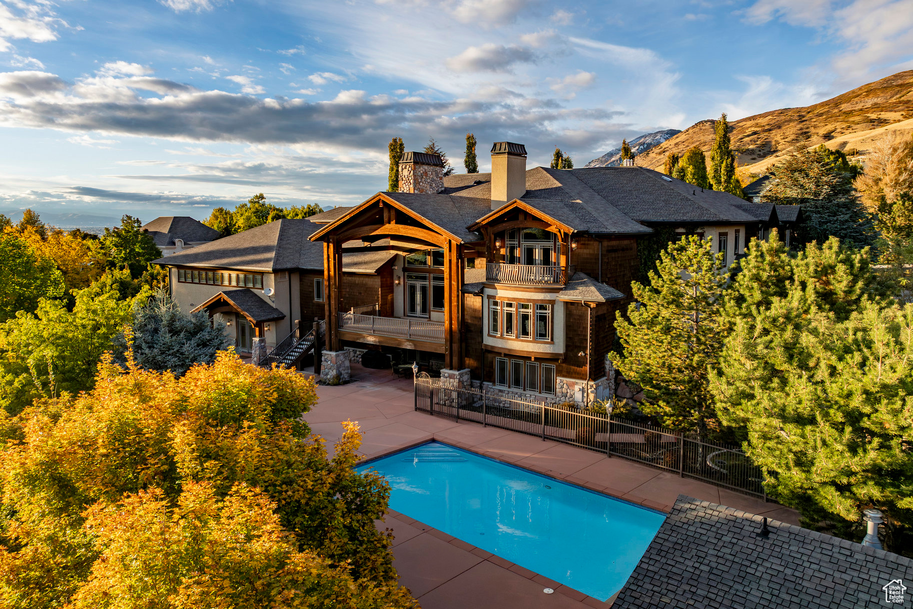 CANBERRA HILLS - Residential