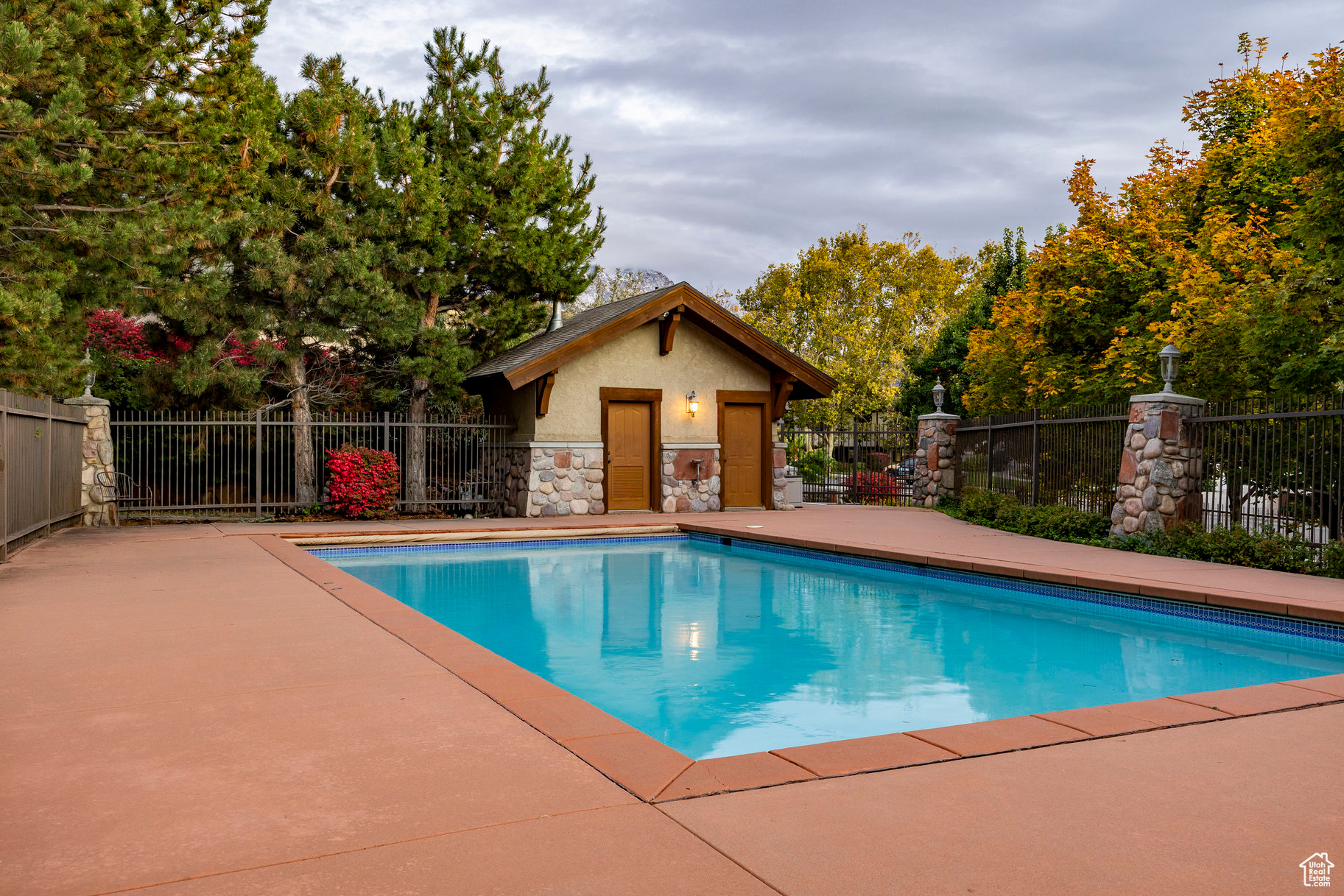 CANBERRA HILLS - Residential