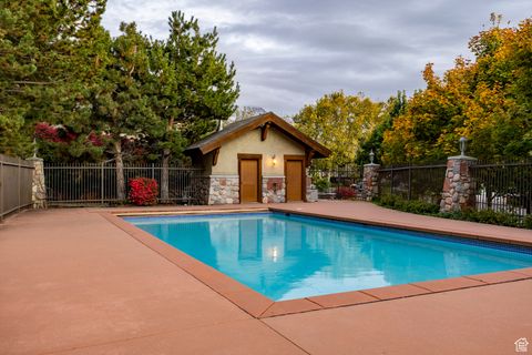 Tiny photo for 1422 E 155 S, Lindon, UT 84042 (MLS # 2118648)