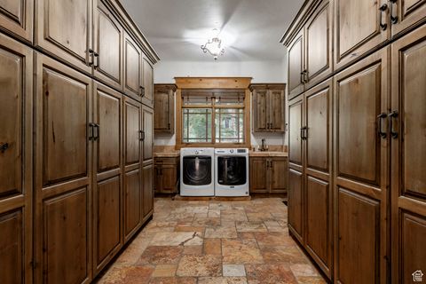 Tiny photo for 1422 E 155 S, Lindon, UT 84042 (MLS # 2118648)