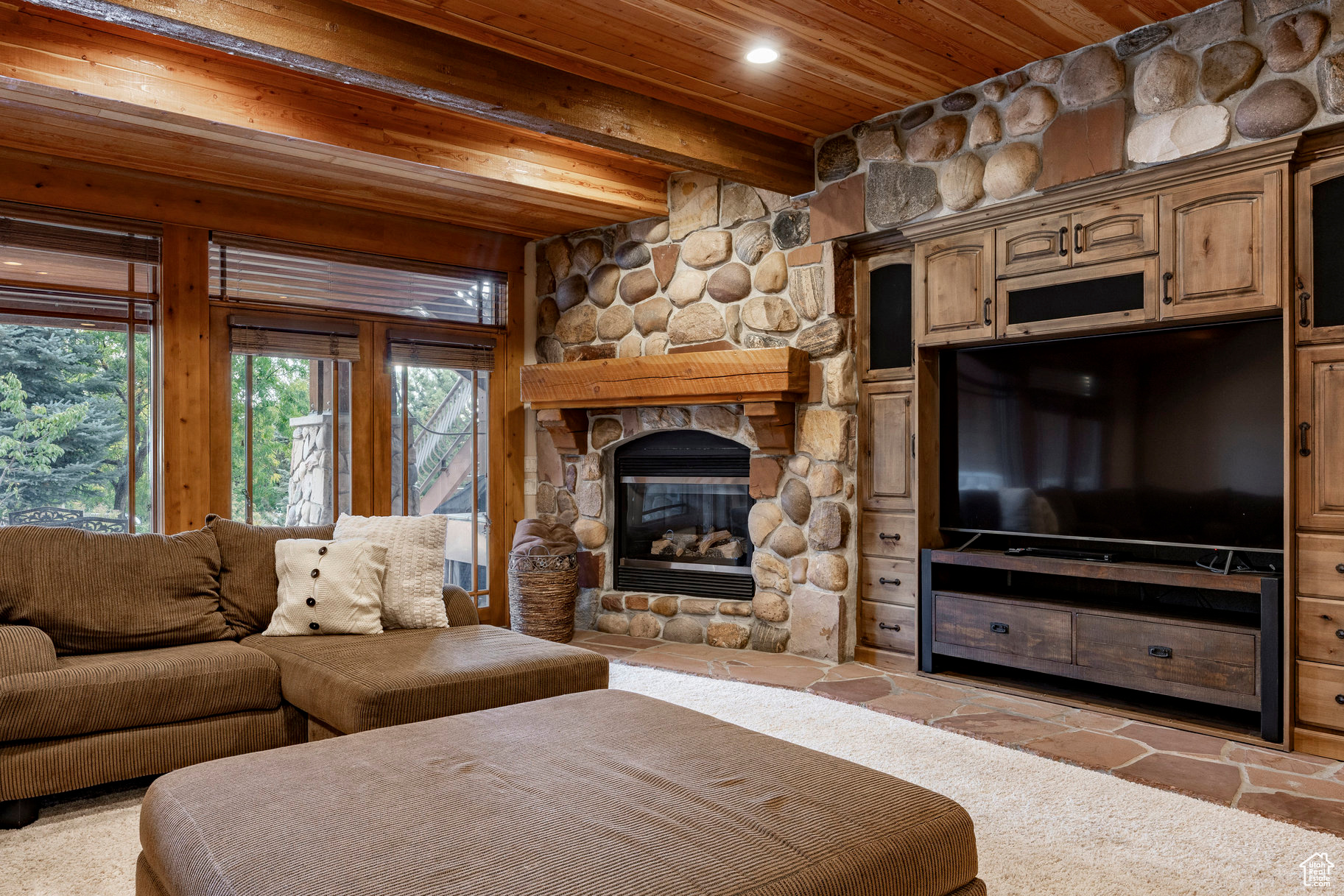 CANBERRA HILLS - Residential