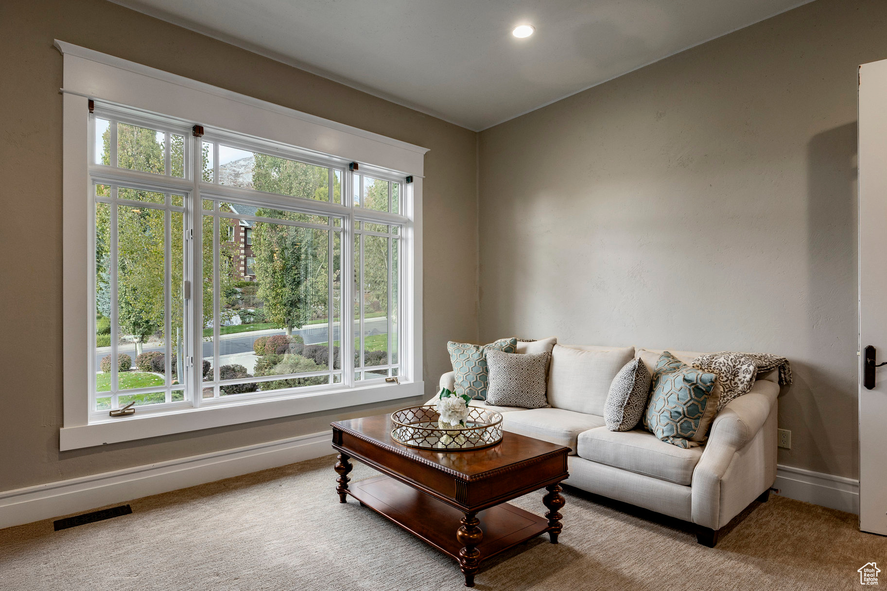 CANBERRA HILLS - Residential