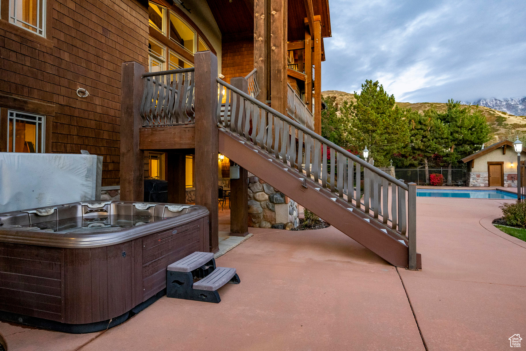 CANBERRA HILLS - Residential