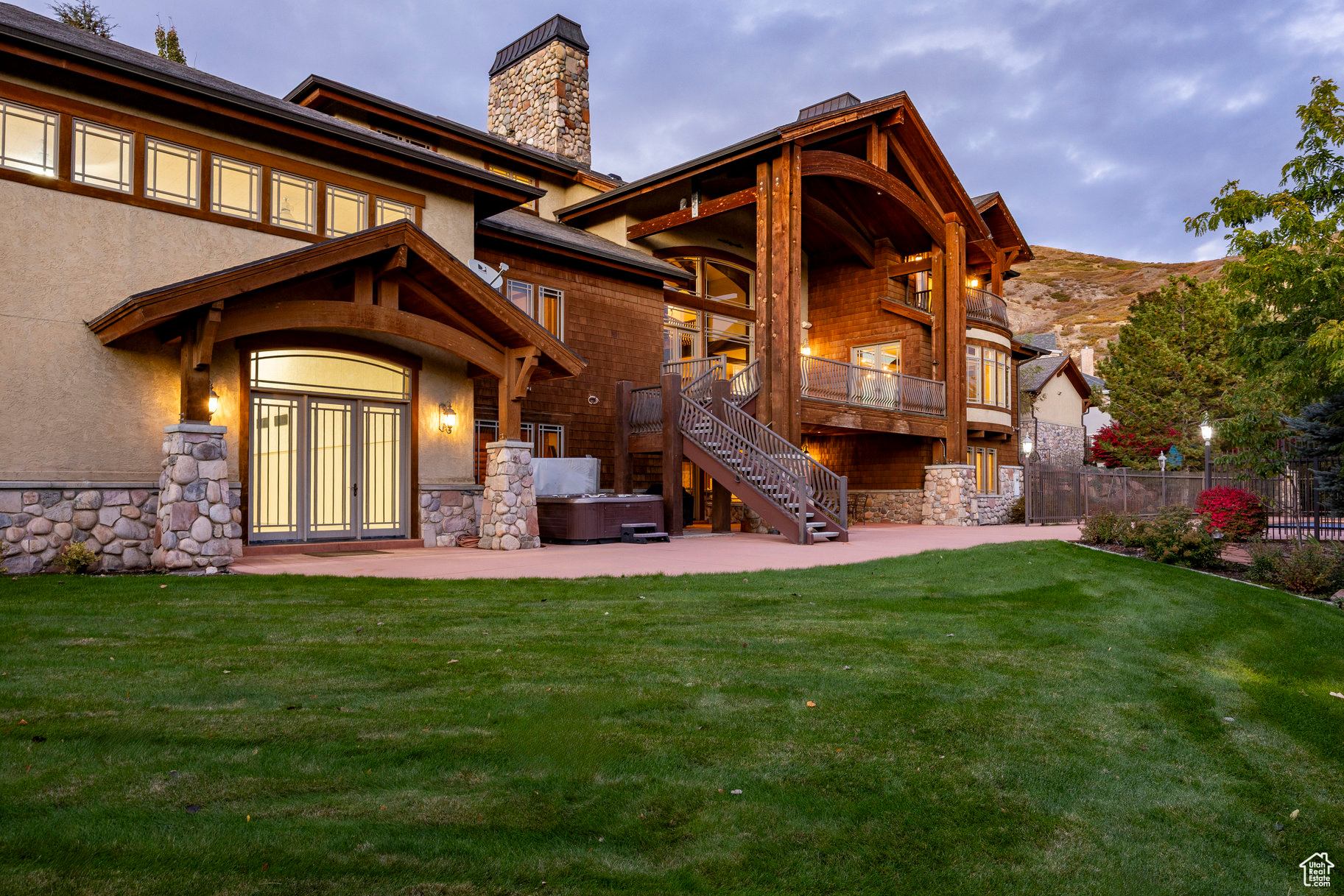 CANBERRA HILLS - Residential