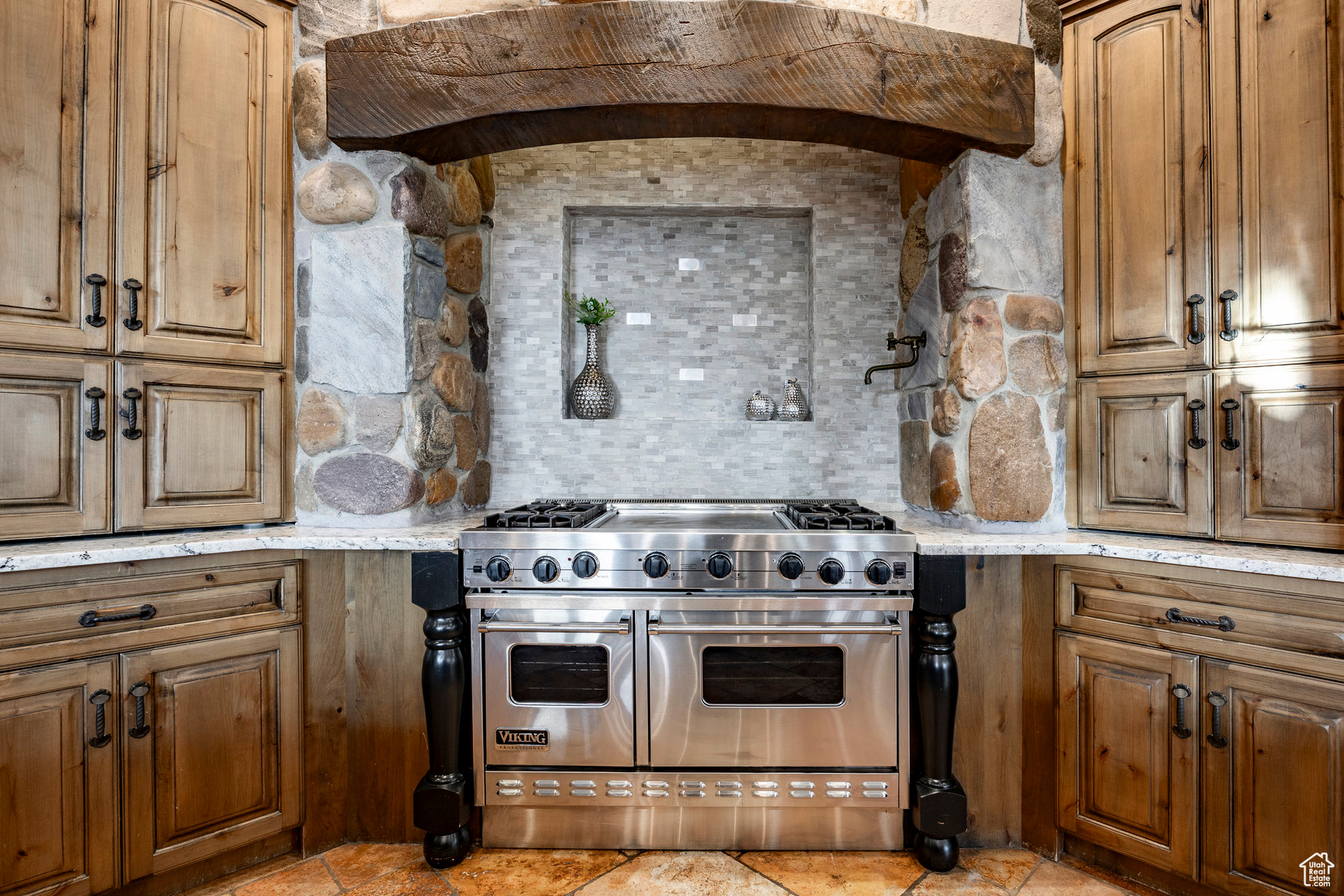 CANBERRA HILLS - Residential